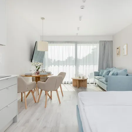 Sea&lake Studia Z Parkingiem W Mielnie By Renters * 미엘노