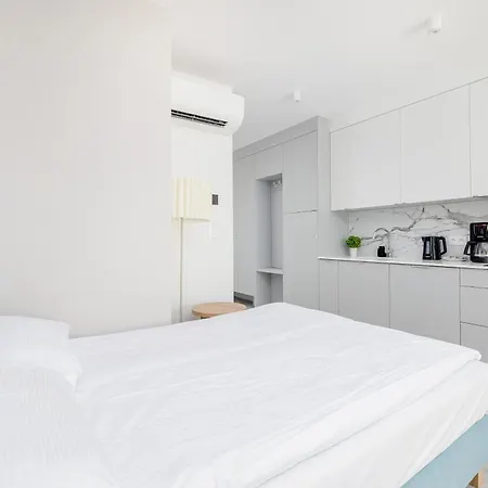 Apartment Sea&lake Studia Z Parkingiem W Mielnie By Renters